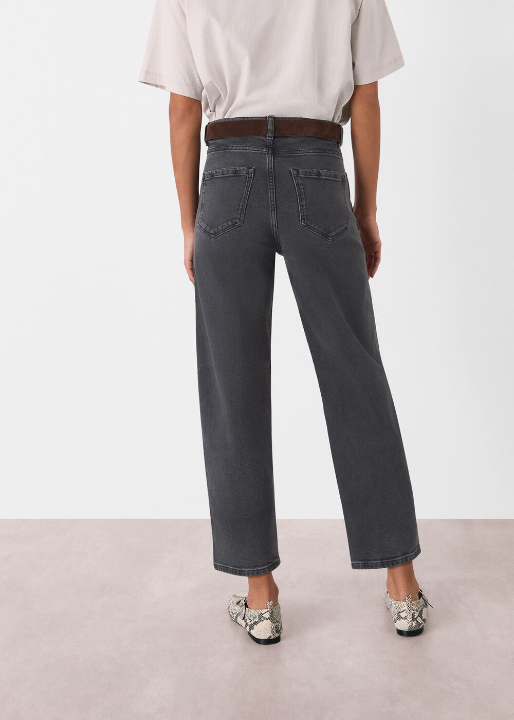 Grey Stretch Barrel Leg Jean